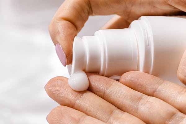 Skincare Basics: What is a Moisturizer?